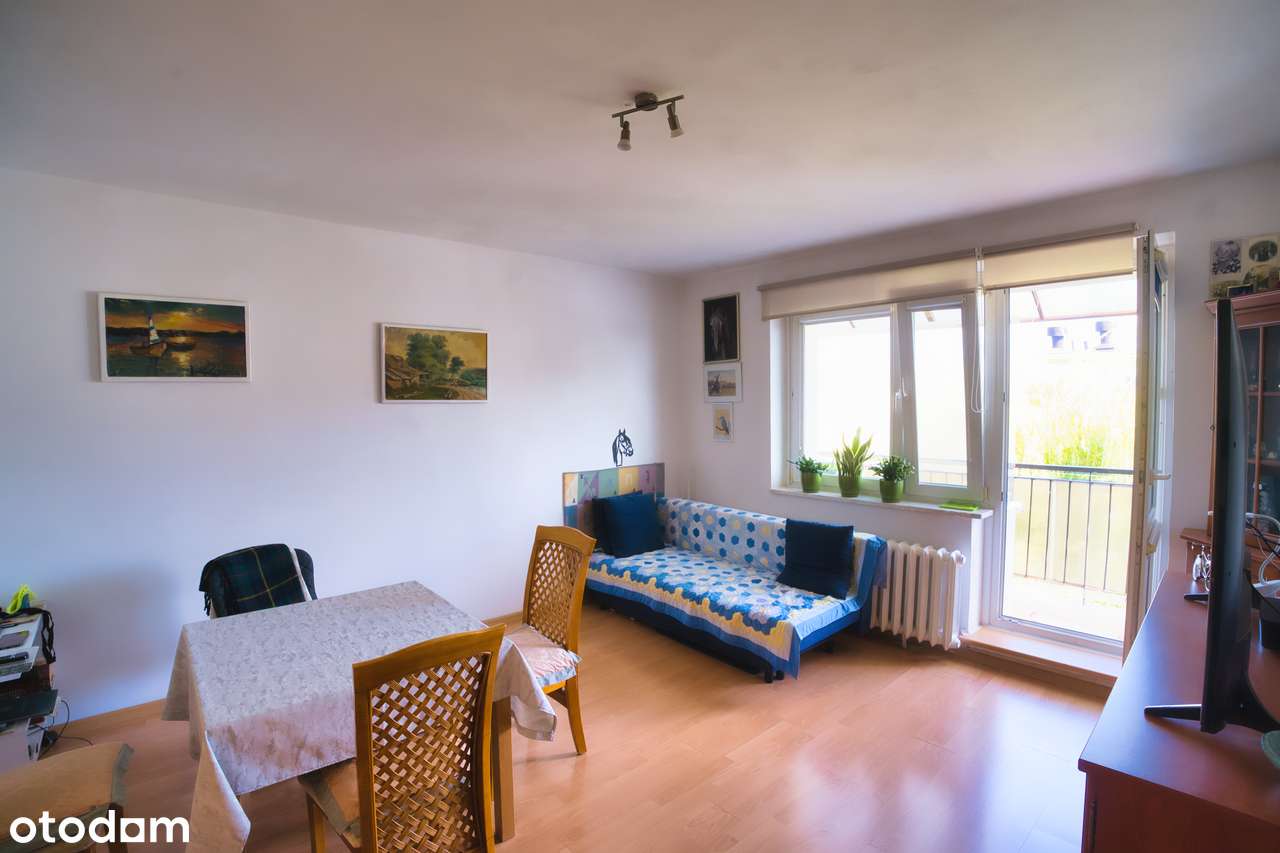 ładne M-3  47,5m2  blok  4 piętro  balkon  oś. Bartodzieje-1