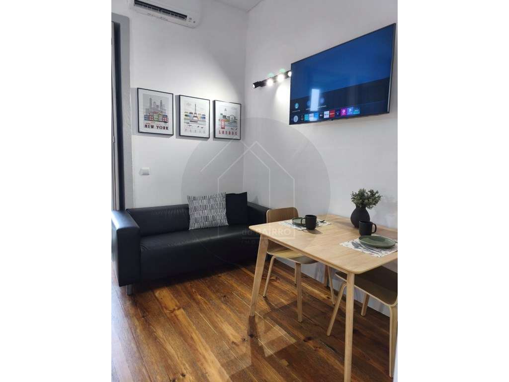 T0/Estúdio Renovado, Centro do Porto, ao Mercado do Bolhão-5