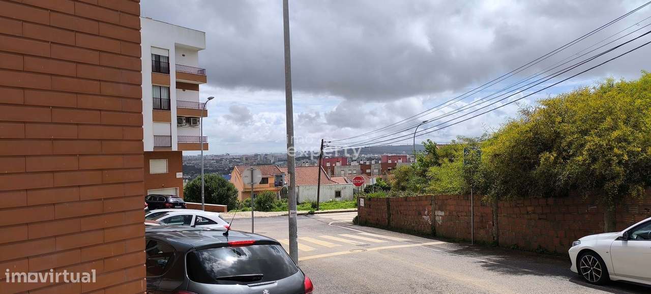 Terreno para construção em Casal da Mira, Amadora - Grande imagem: 4/21