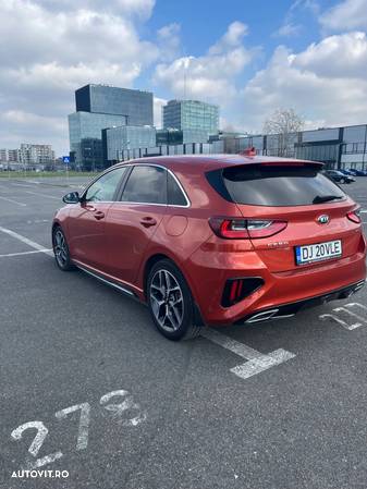 Kia Ceed 1.4 T-GDI 7DCT GT Line - 4