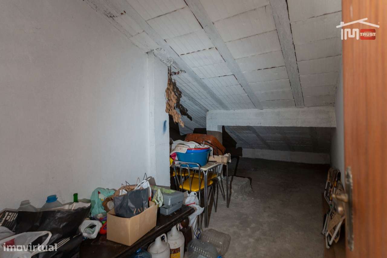 APARTAMENTO T3 MOBILADO COM ELEVADOR, SÓTÃO, LUGAR DE PARQUEAMENTO ...-23