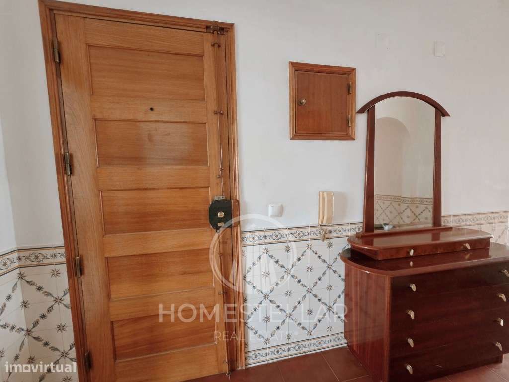 Apartamento T3 com varanda e arrecadação-7