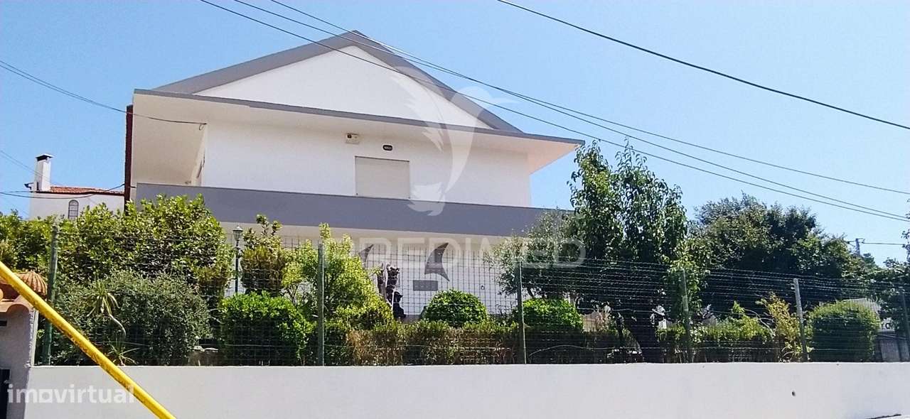 MORADIA bi familiar  ISOLADA COM VISTA DESAFOGADA PARA LISBOA - Grande imagem: 5/27