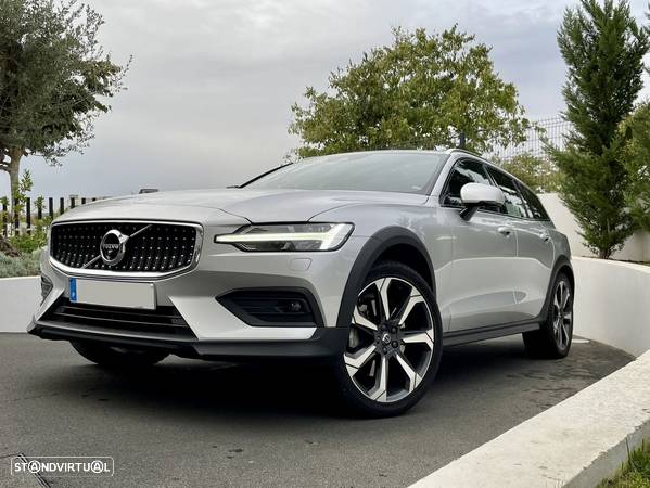 Volvo V60 Cross Country D4 AWD Geartronic Pro - 26