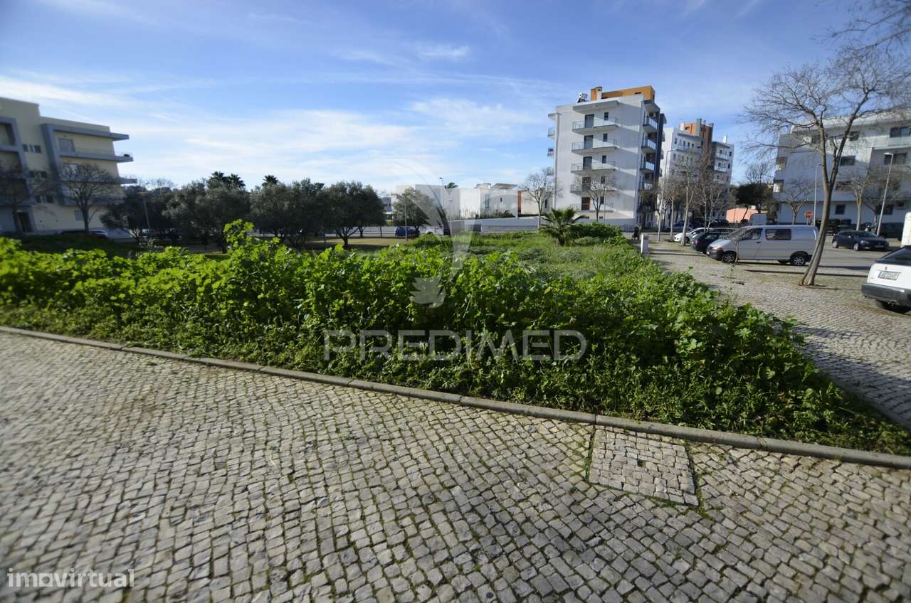 Terreno para construir para 15 fogos mais 1 loja em Loulé - Grande imagem: 3/10