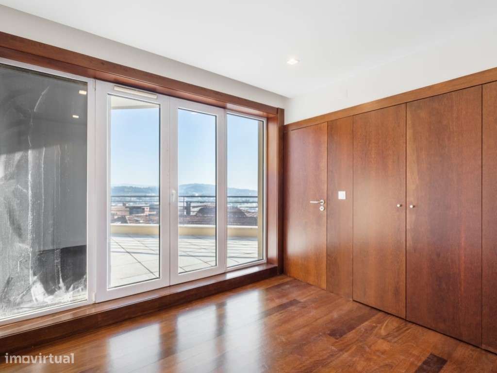 Triplex de Excepção com Rooftop e Vistas sobre Guimarães e a Serra ...-47