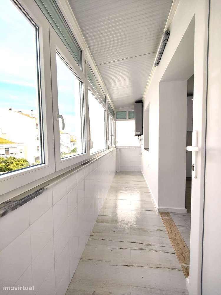 CASA ABERTA Apartamento T3, renovado, disponível de imediato - Grande imagem: 4/10