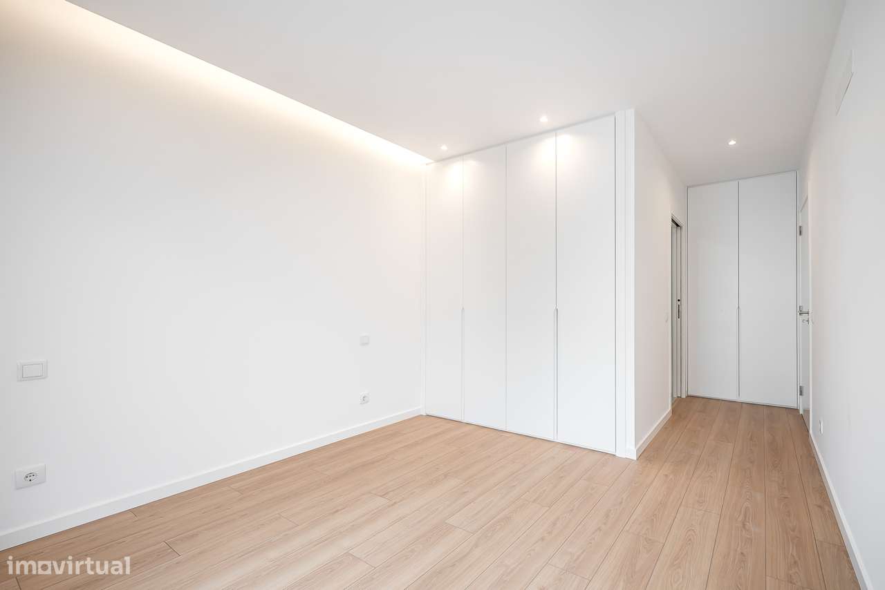 Lindíssimo Ap. 3 assoalhadas novo 2025 Grandes Varandas Churrasqueira-2