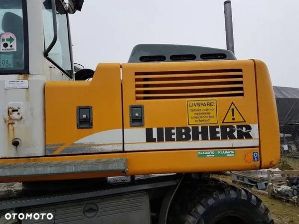 Liebherr A 900 C - 6