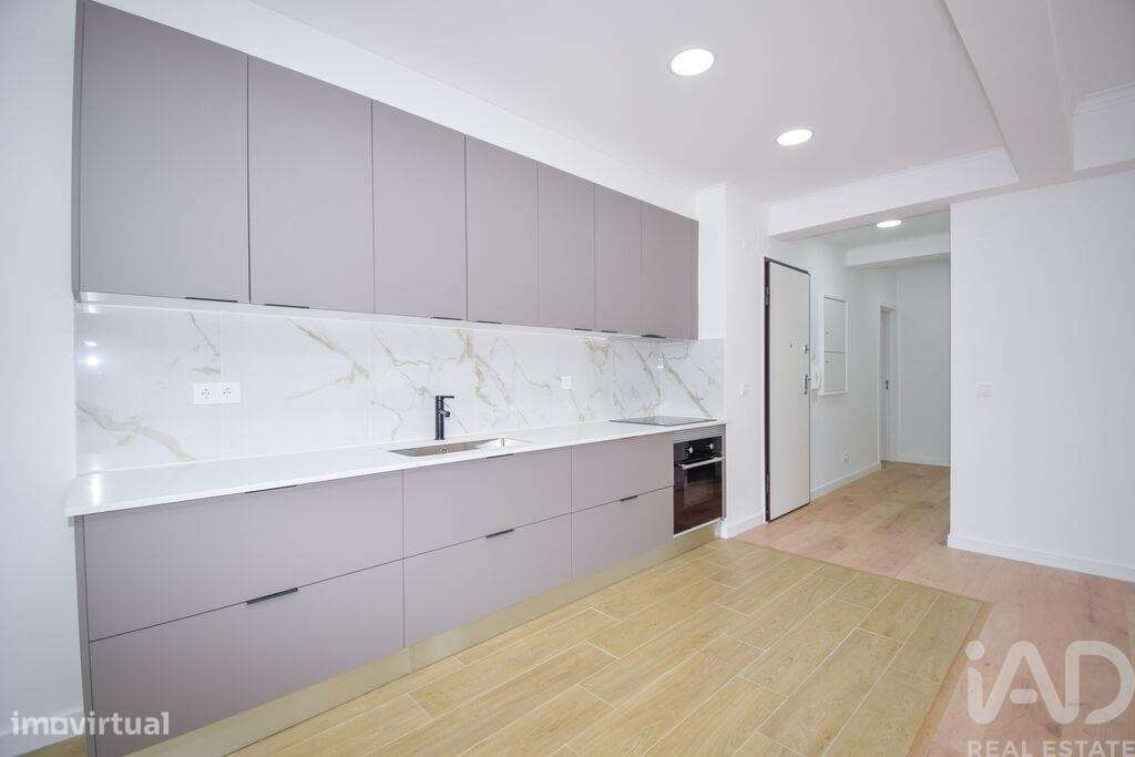 Apartamento T3 em Massamá e Monte Abraão de 75,00 m2 - Grande imagem: 5/23