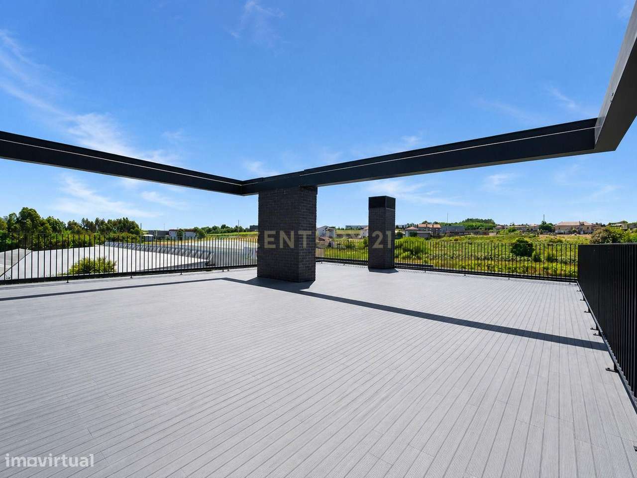 Apartamento T3 Novo com Rooftop de 75m² e Vistas Panorâmicas – Fânzere-12