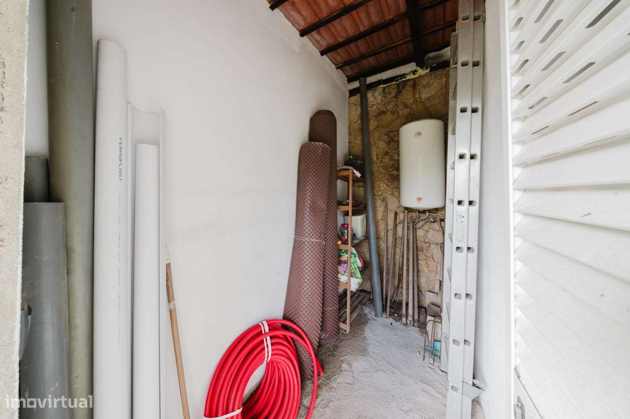 Moradia Independente T4 com Lote de 1.000 m2 em Fernão Ferro-13