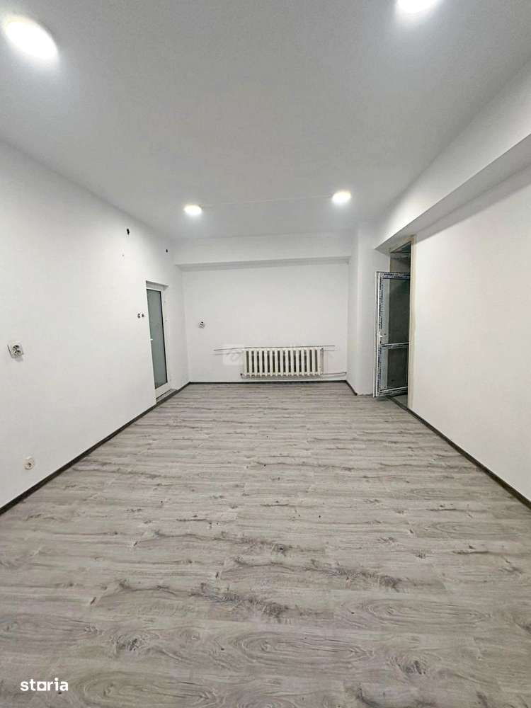 Bld. Independentei - spatiu 22mp + 5mp balcon, activitati de birou - Imagine principală: 5/6