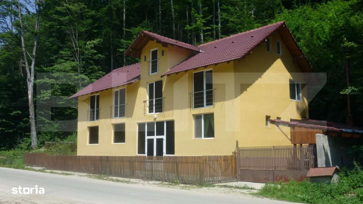 Oportunitate !!!! Cabana 360 mp, teren 840 mp, Moroeni - Imagine principală: 2/15