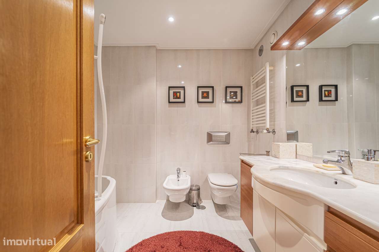 Apartamento T4 com Vista Rio no Alto do Restelo, Belém – 262 m²-30