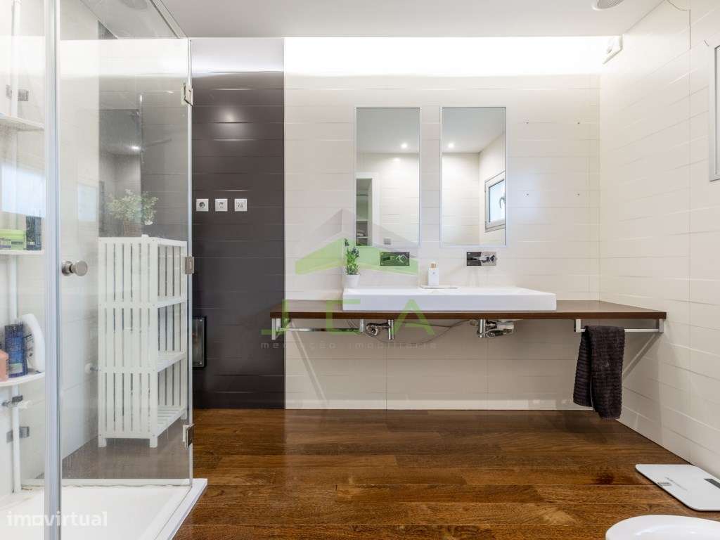 Moradia V4 isolada a 3min de Leiria-41