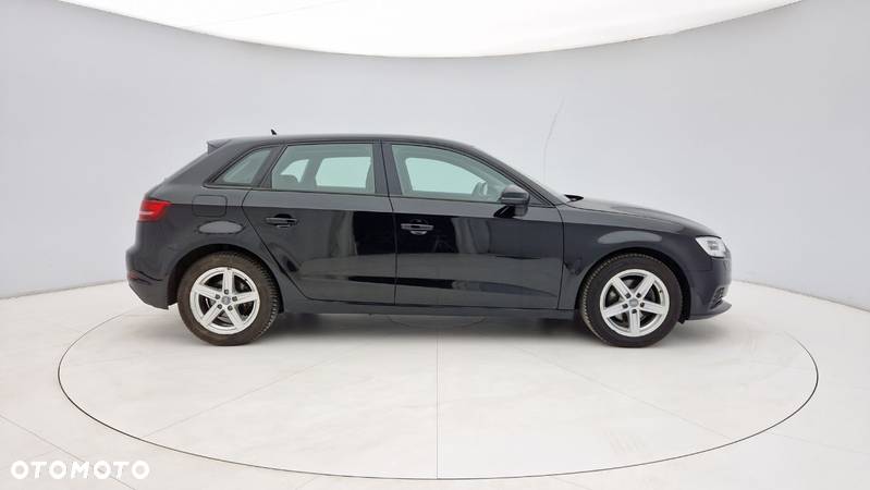 Audi A3 1.5 TFSI S tronic - 8