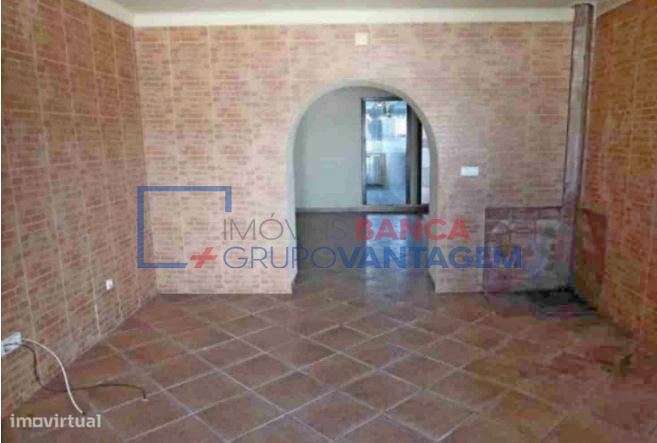 Prédio Urbano T2 Monforte - Grande imagem: 4/13