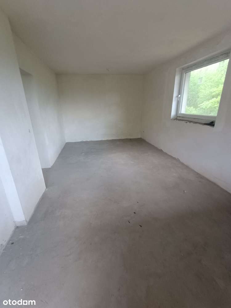 Dom z potencjałem w cichym miejscu-3