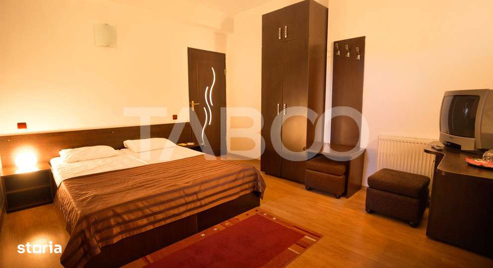 Pensiune 13 camere 16 bai sauna piscina si teren 1565 mp Cisnadioara - Imagine principală: 3/19
