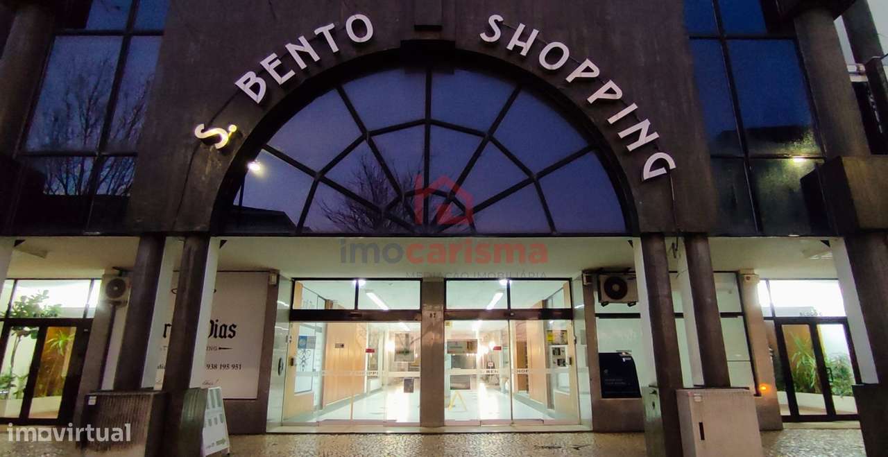 Loja para venda com 56m2 no centro de Santo Tirso - Grande imagem: 4/4