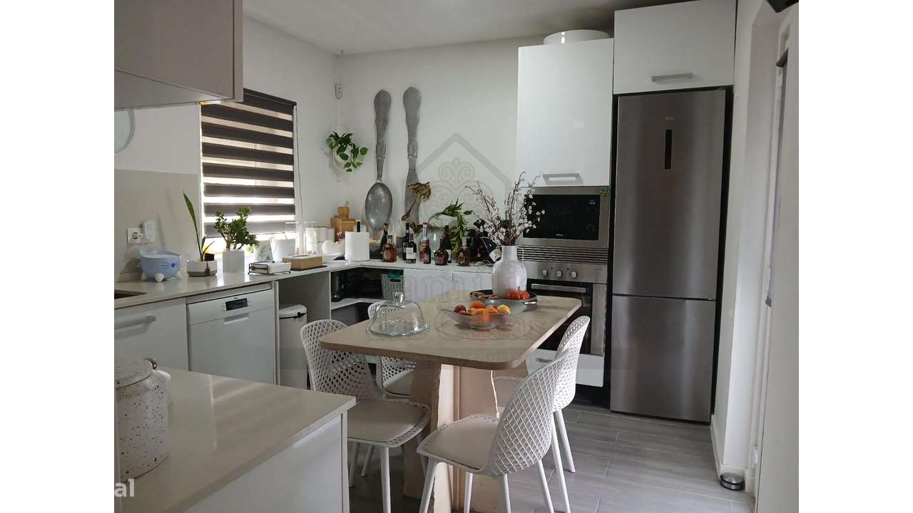 T3 com Logradouro e Garagem-Seixal-3