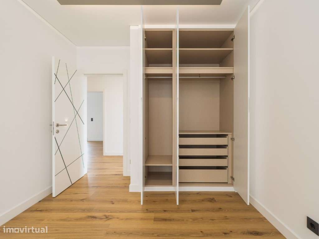 MORADIA NOVA T4 COM PISCINA - SERRA DE CASAL DE CAMBRA-25