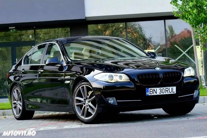 BMW Seria 5 520d - 24