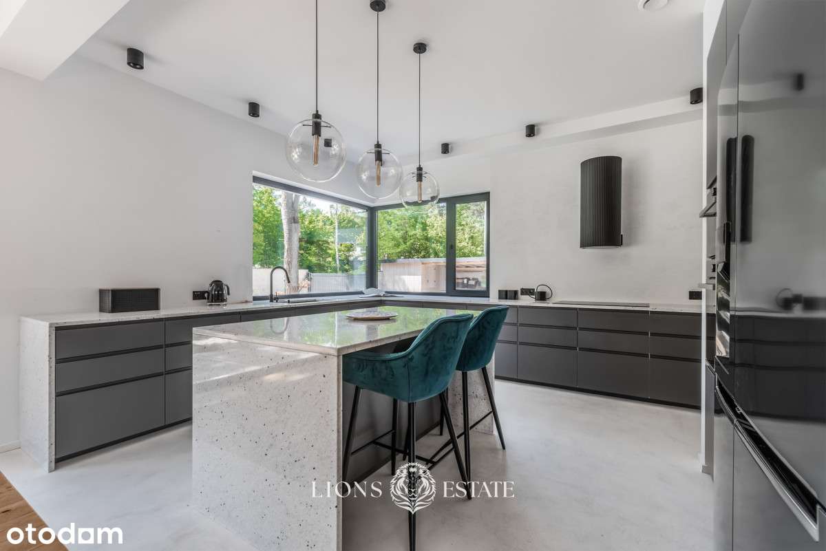 Nowoczesna rezydencja z basenem pośród drzew - Pełny obrazek: 4/20