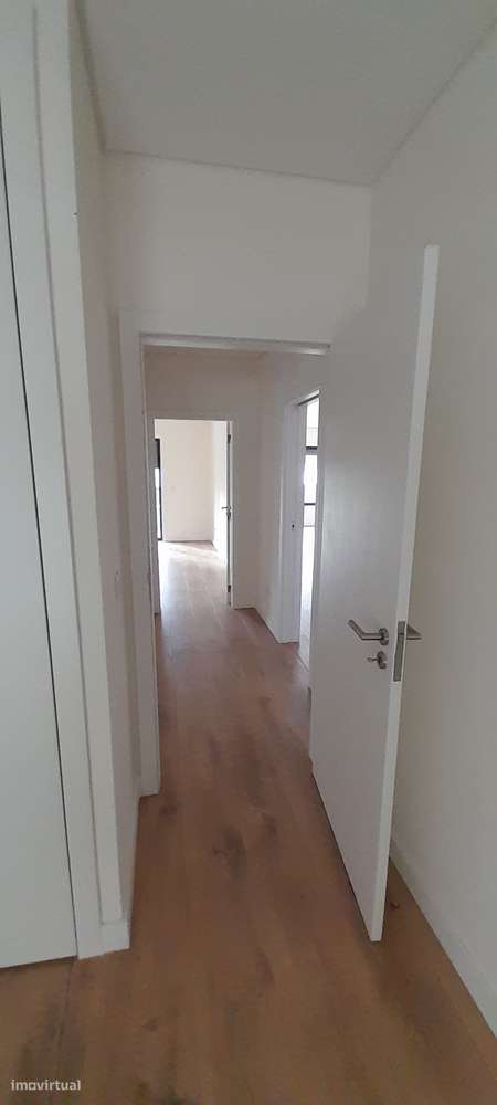 Viva perto do mar em Paço de Arcos: T3 novo com pátio e garagem-14