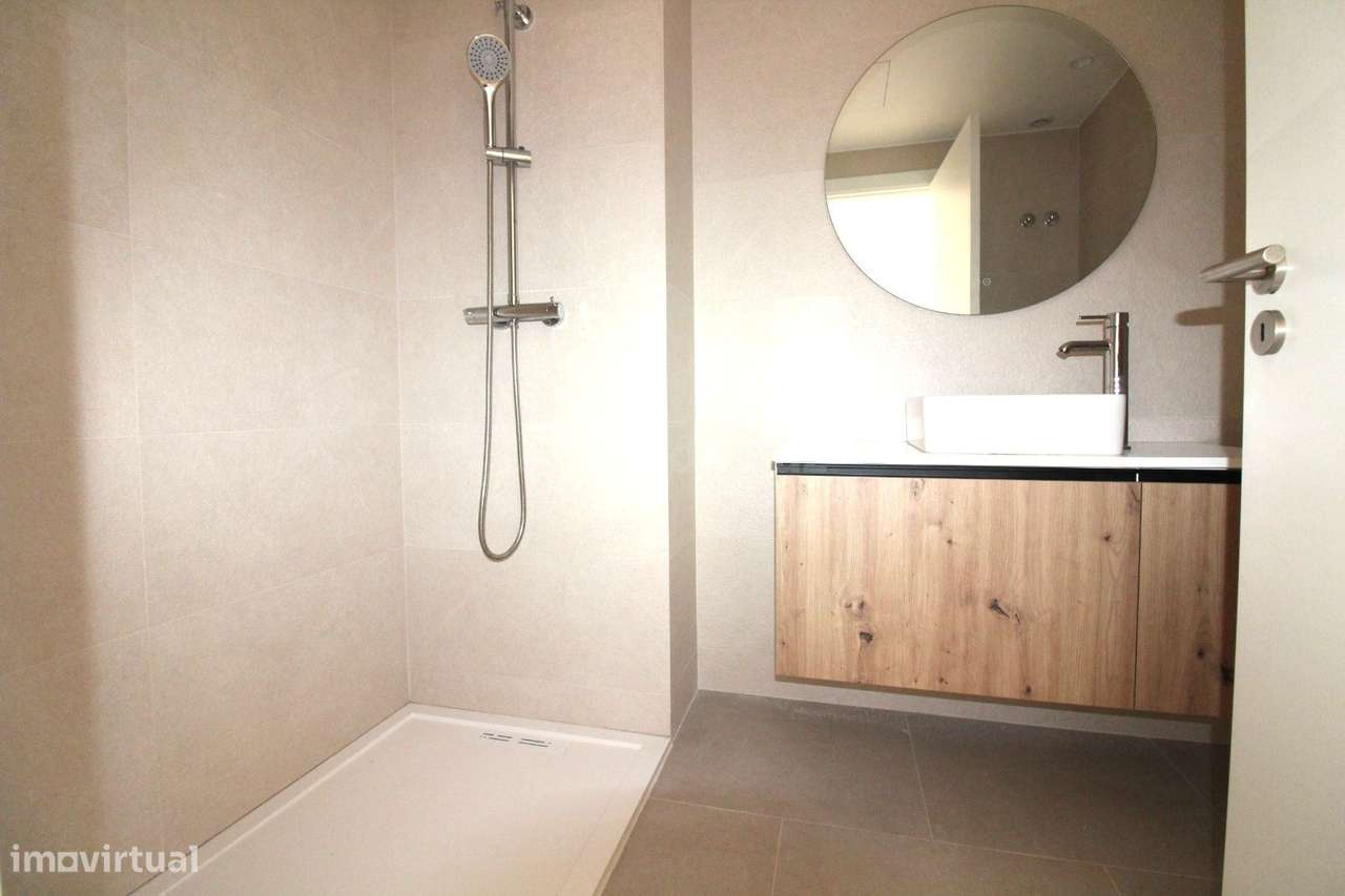 Apartamento T1 NOVO - Leiria-3
