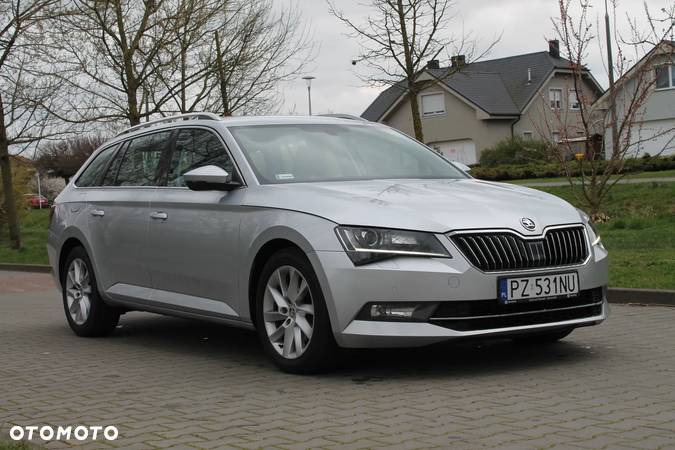 Skoda Superb 2.0 TDI Style - 17