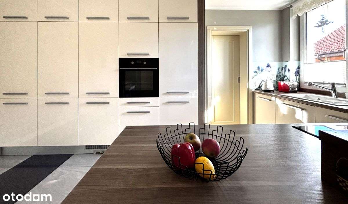 Nieruchomość Z Potencjałem W Centrum-11