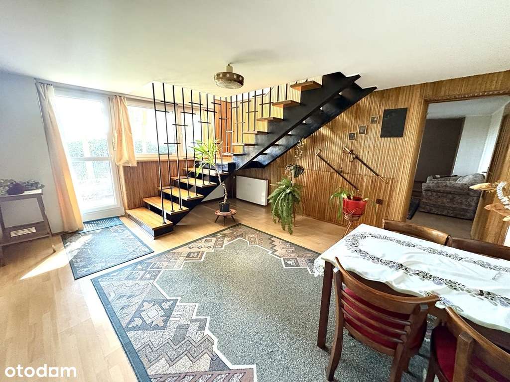 dom wolnostojący, 242m2, 7 pok.-1