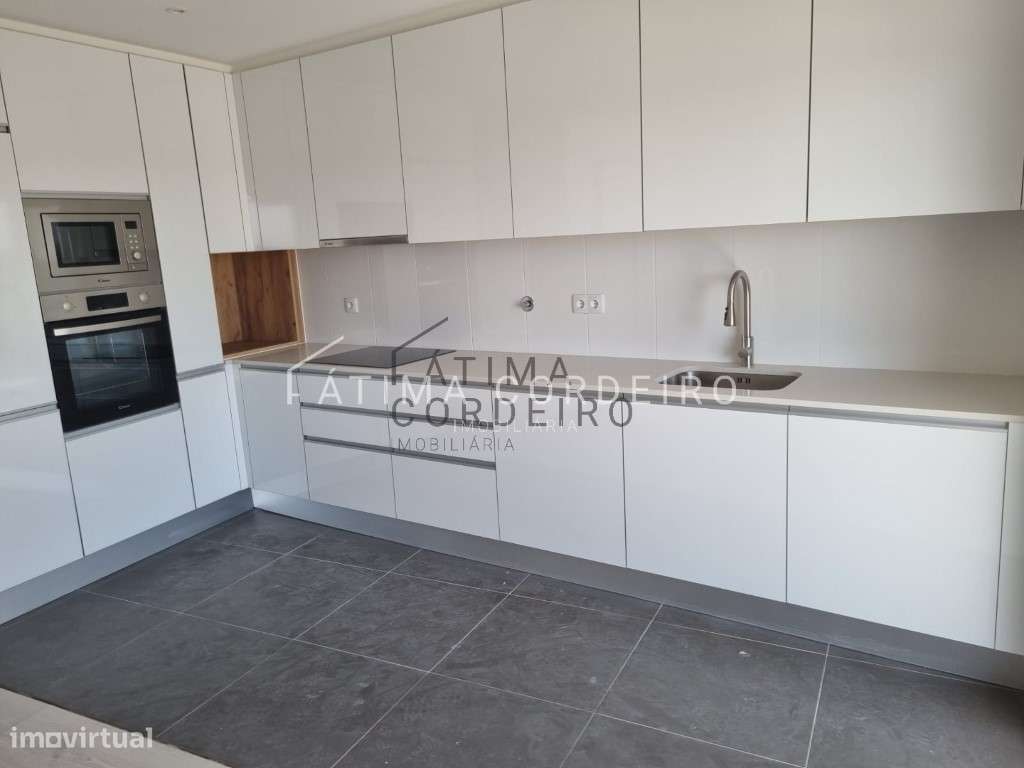 T1 com arrecadação em Fase de Construção numa das zonas mais privil... - Grande imagem: 5/8