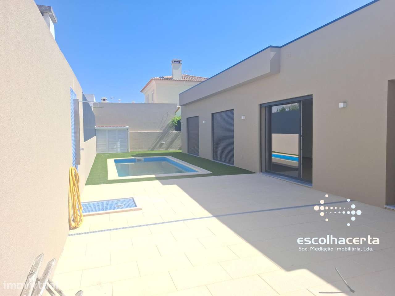 Moradia Térrea T4 Nova com Piscina Brejos Azeitão-13