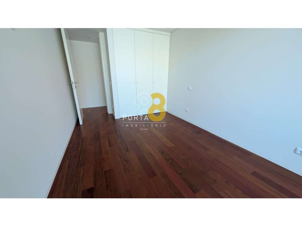 Apartamento T3 com terraço Matosinhos Sul junto ao mar-18