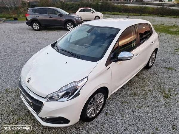 Peugeot 208 1.5 BlueHDi Signature - 12