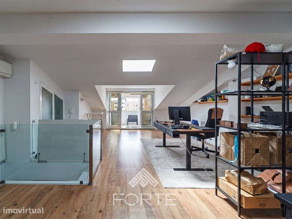 Apartamento T3 Duplex no centro de Espinho-23