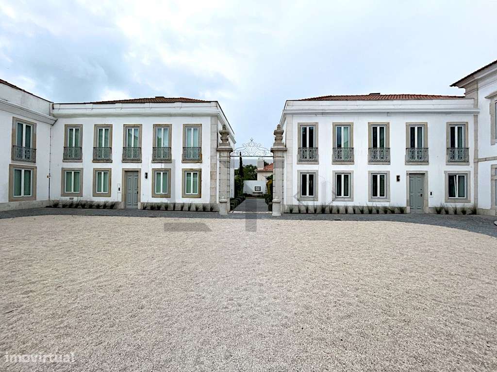 Apartamento T3+1 com Jardim Privado no Palácio Vila Garcia para Ven...-1