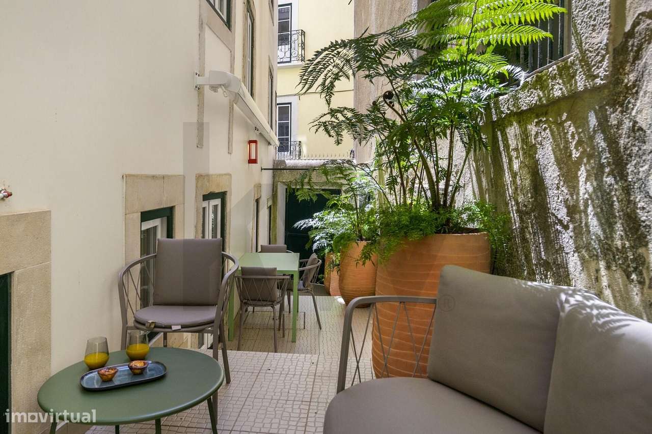 T2 de exceção renovado com terraço privativo 25 m2 e ambiente calmo em - Grande imagem: 2/16