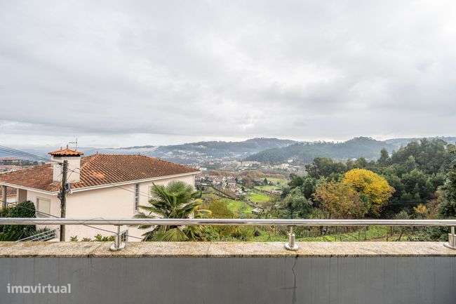 Moradia T3+1 em Santa Eulália- Vizela-15