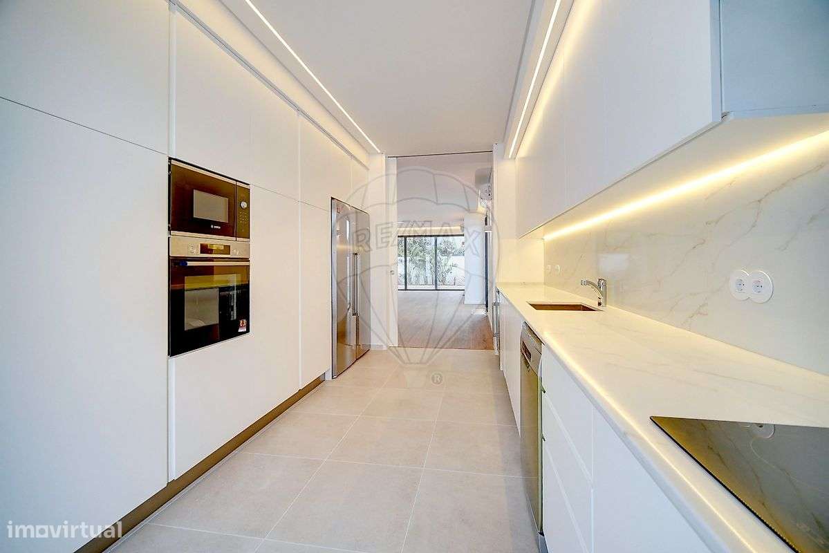 Moradia T4 para venda-10