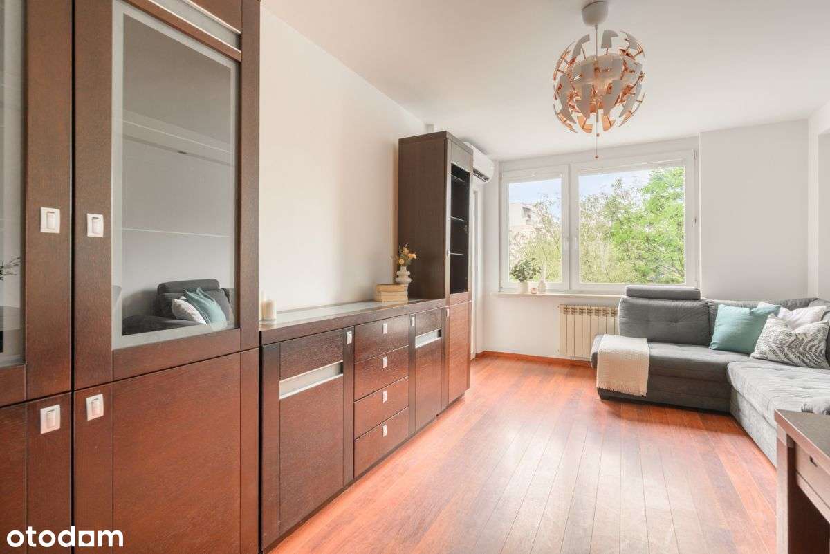 Jasne mieszkanie przy Metrze Trocka-1