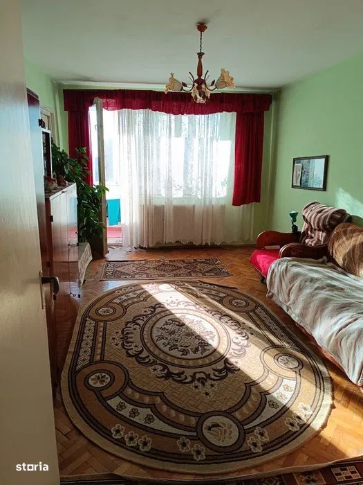 Apartament 2 camere, cu o panorama frumoasa, de vanzare