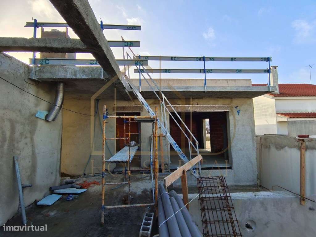 Sofisticada Moradia Térrea T3 +1 com Piscina. Fernão Ferro-29