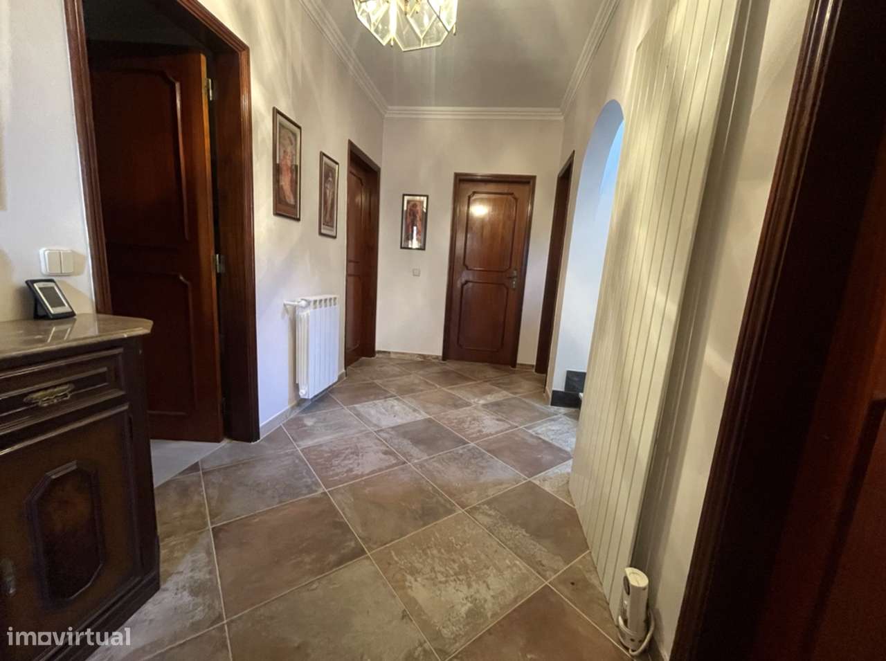 OPORTUNIDADE ÚNICA! Moradia T4 com Suite e Vista Desafogada .-5