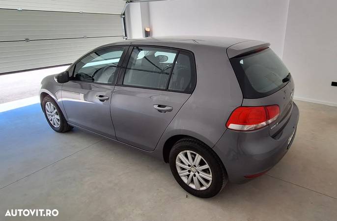 Volkswagen Golf 1.6 TDI BlueMotion Technology DPF Comfortline - 6