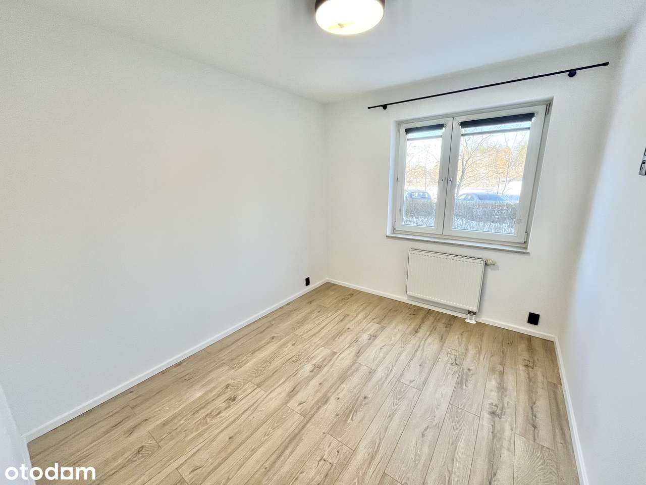 REZERWACJA! Po Odświeżeniu! Ogródek! Przestronne! Garaż!-9