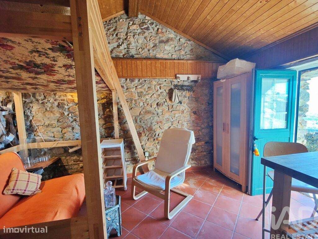 Prédio em Penha Garcia de 20,00 m2 - Grande imagem: 5/15